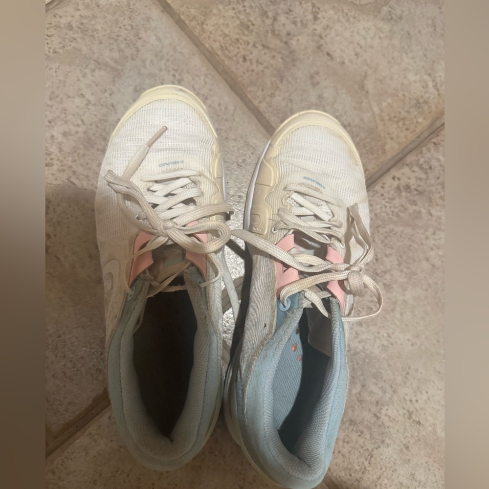 Womens Size 9 Head White and Pink Athletic Sneakers